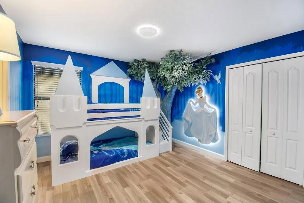 Enchanting 8Br Resort Pool Home Near Disney World Davenport 0*,  United States