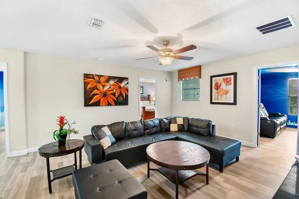Enchanting 8Br Resort Pool Home Near Disney World Davenport Holiday home